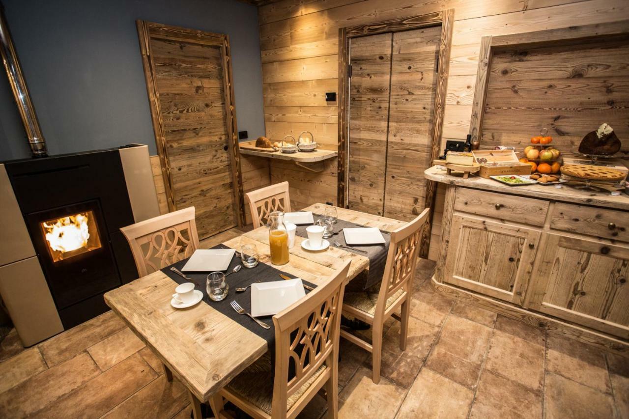 Alpine Rooms Guesthouse Breuil-Cervinia Exterior foto