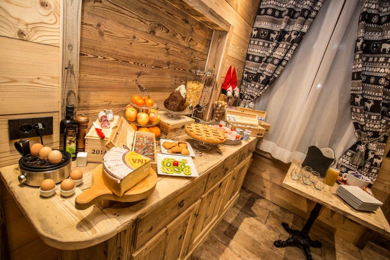 Alpine Rooms Guesthouse Breuil-Cervinia Exterior foto