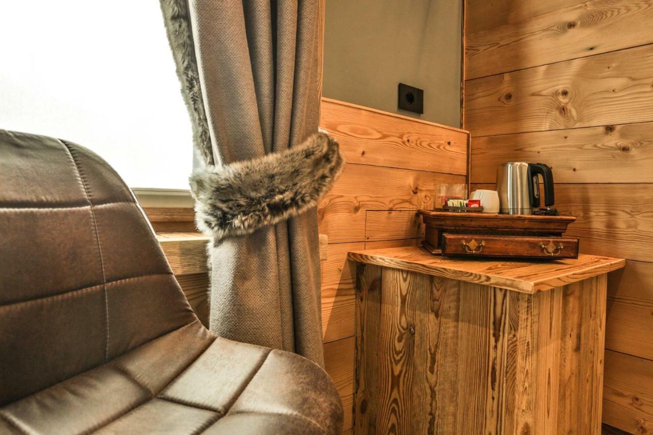 Alpine Rooms Guesthouse Breuil-Cervinia Exterior foto