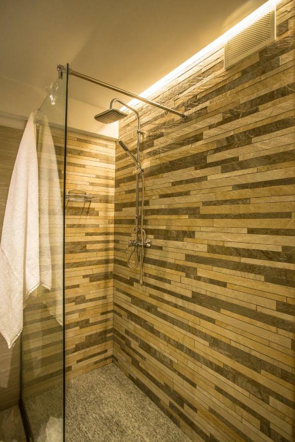 Alpine Rooms Guesthouse Breuil-Cervinia Exterior foto
